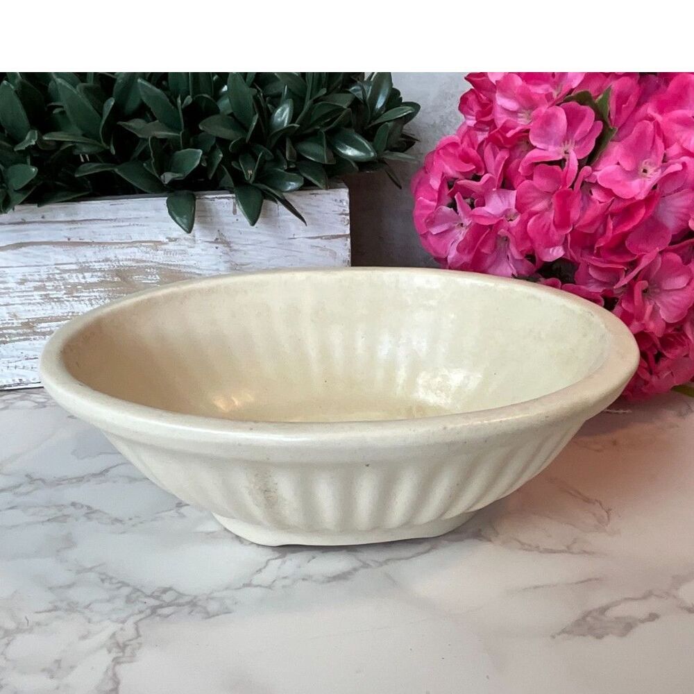 Haeger Pottery White Planter MCM Vintage planter 3938